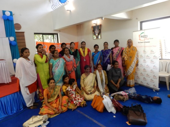 FLO Ladies were invited by Bhagini Nivedita Sahakari Bank (BNSB) ? To conduct a financial planning talk An all womenÍs bank.