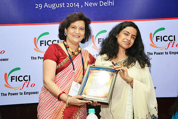 Interactive Session with Shital Kakkar Mehra on 'Convert Contacts into Contracts'