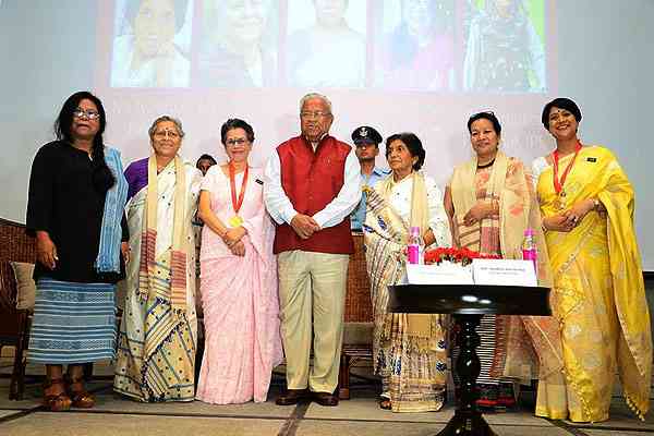Presentation of Women Achievers Awards at 9th Annual Session