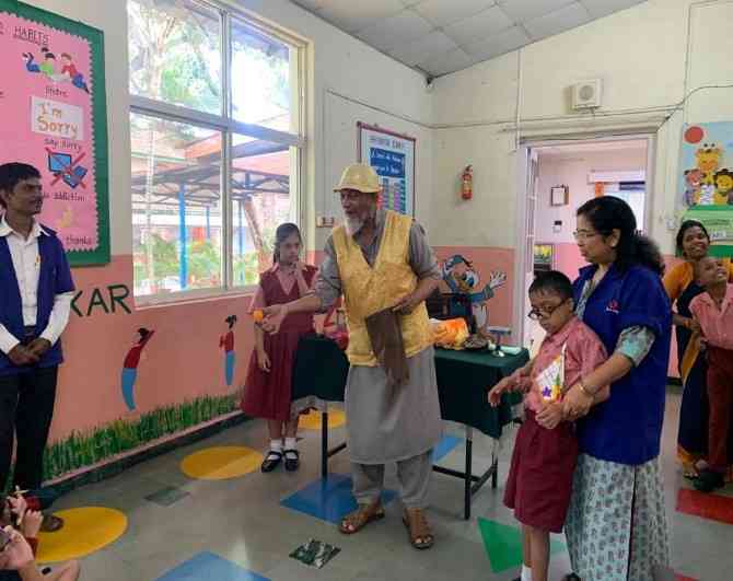 MAGIC SHOW: VISIT TO ASHA SCHOOL