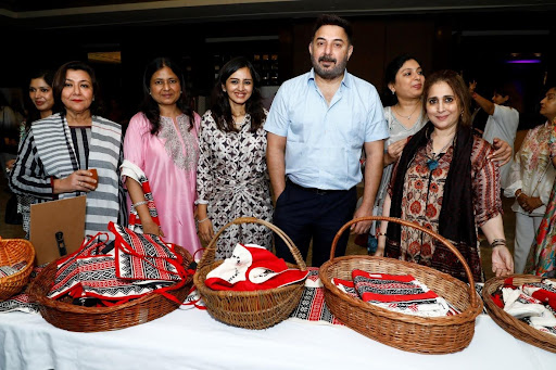 Toda Stall at the Silver screen to Boardroom